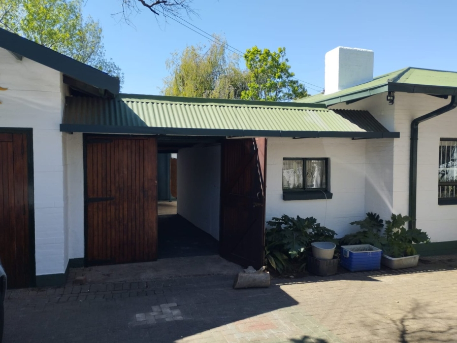 To Let 5 Bedroom Property for Rent in Waverley Free State